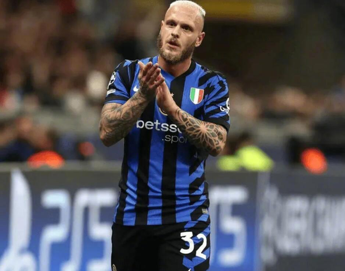 五星体育直播-曼联考虑引进多面性左路球员，迪马尔科非首选|左后卫|费代里科·迪马尔科|俱乐部|身价|左边锋_新浪体育_新浪新闻